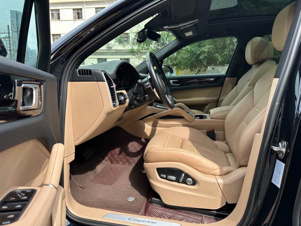 保時(shí)捷 Cayenne  2019款 Cayenne 3.0T圖片