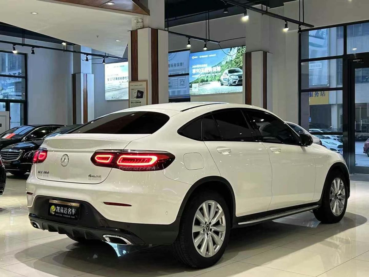 奔馳 奔馳GLC  2021款 GLC 300 4MATIC 轎跑SUV圖片