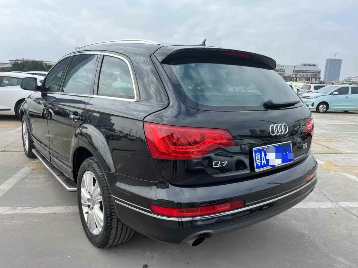 奧迪 奧迪Q7  2010款 3.0 TDI quattro 領先型圖片