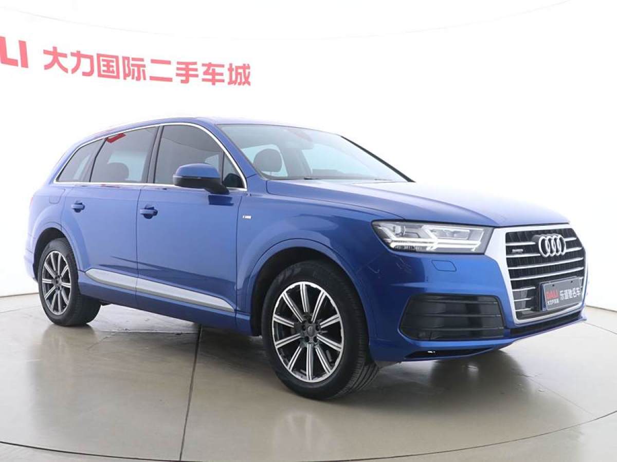 2017年5月奧迪 奧迪Q7  2016款 45 TFSI S line運(yùn)動(dòng)型