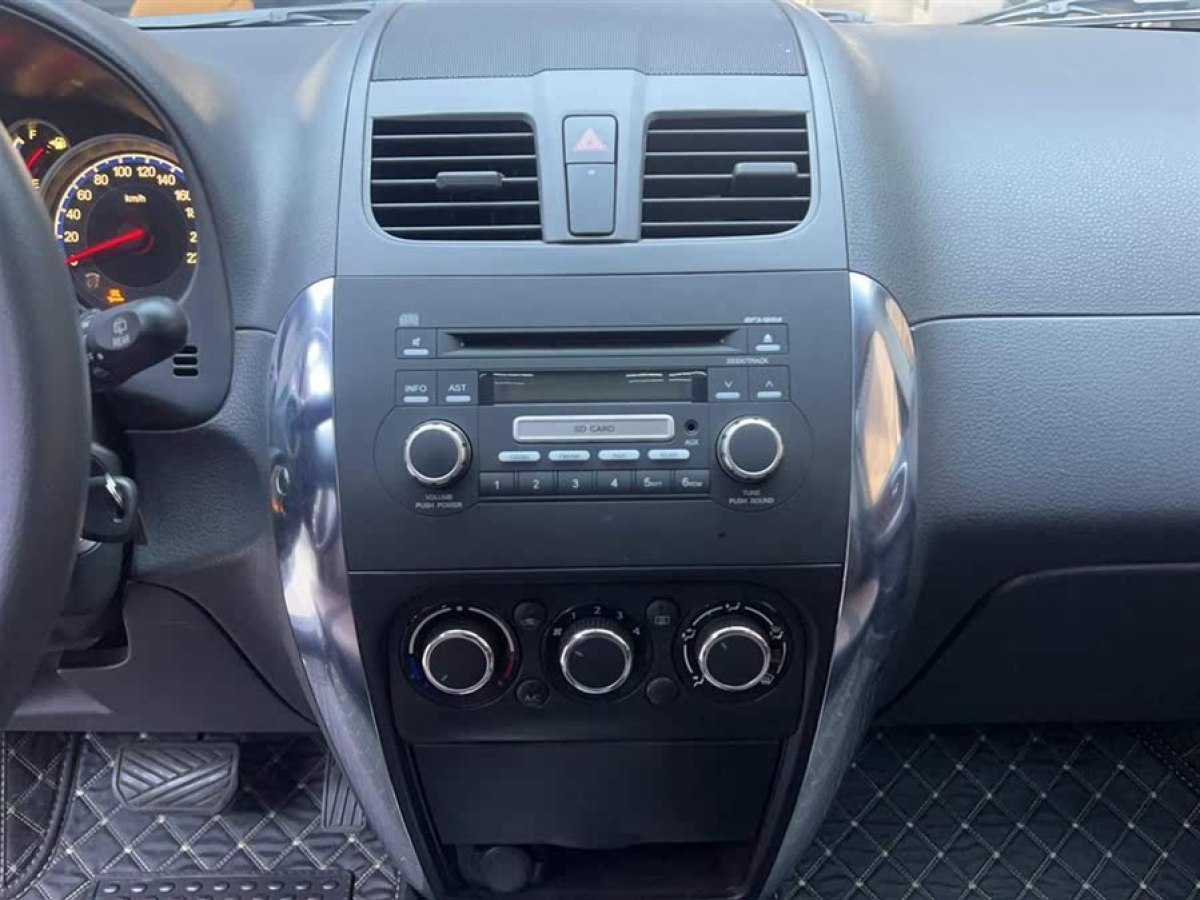 鈴木 天語 SX4  2012款 1.6L 自動銳騎型圖片