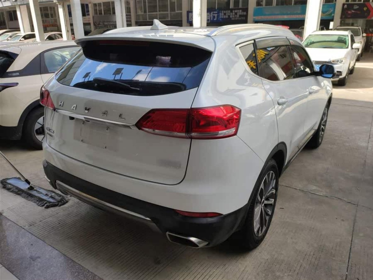 哈弗 H6  2017款 換代 藍標 2.0T 自動兩驅(qū)智尚型圖片