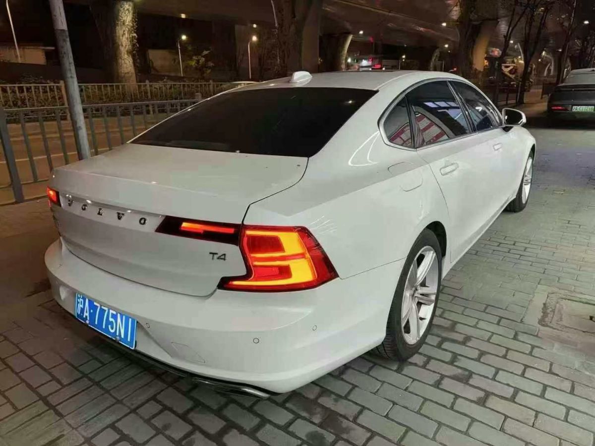 沃爾沃 S90  2018款 T4 智遠版圖片