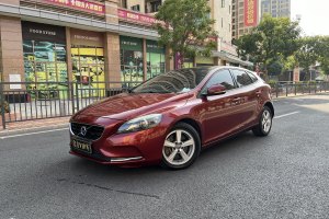 V40 沃尔沃 T3 智逸版