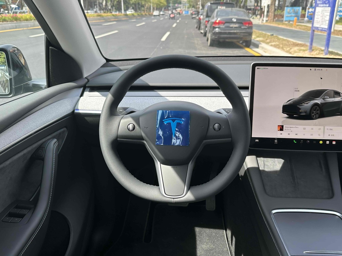 特斯拉 Model Y  2023款 長續(xù)航煥新版 雙電機(jī)全輪驅(qū)動(dòng)圖片