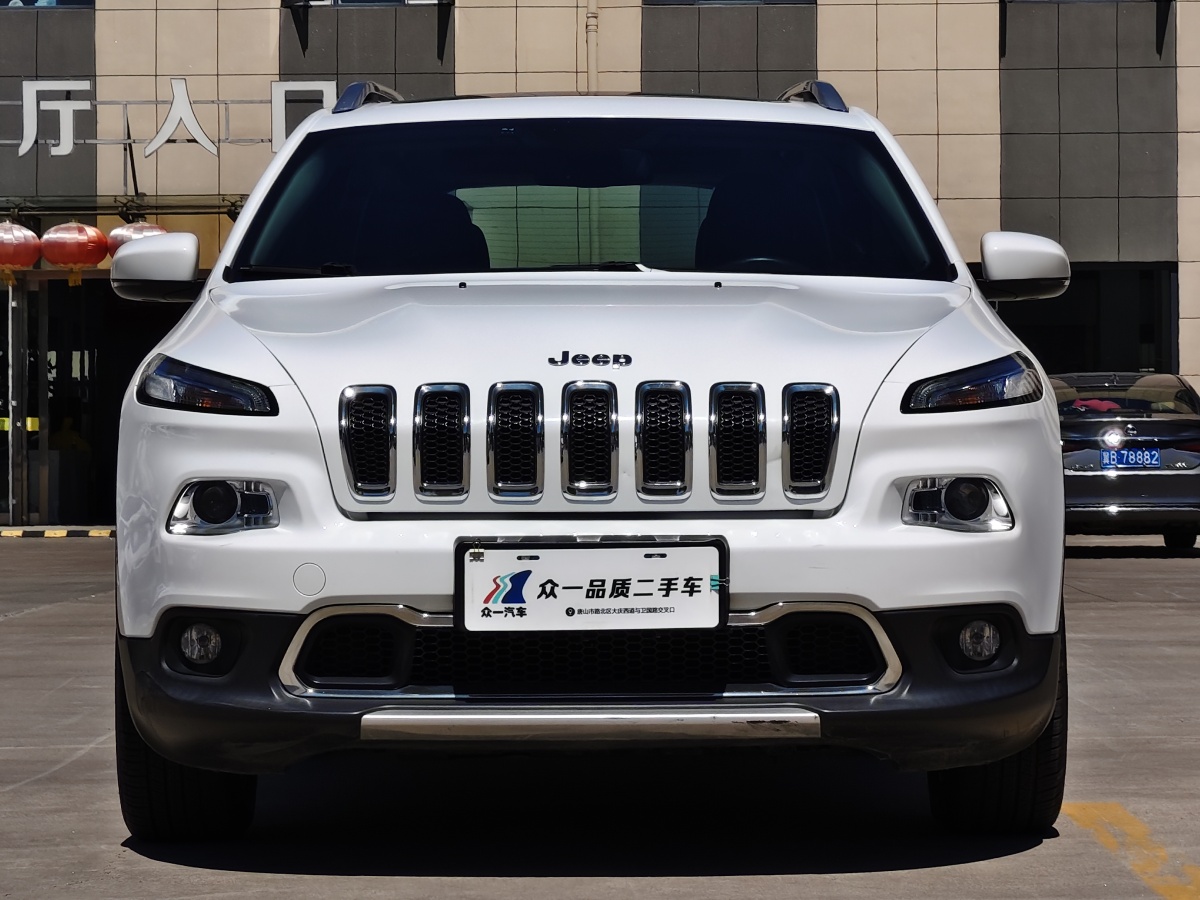 Jeep 自由光  2017款 2.0L 優(yōu)越版圖片