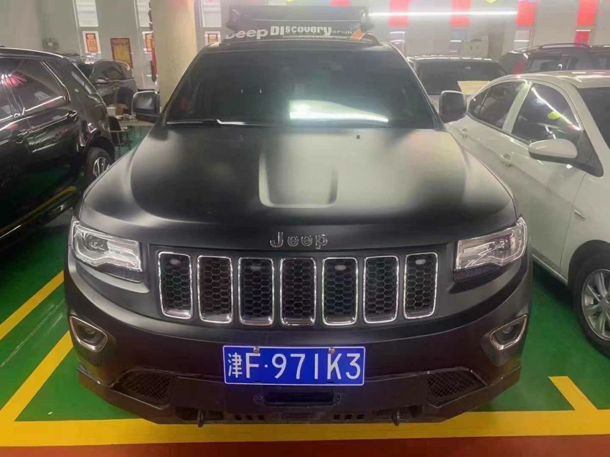 Jeep 大切諾基  2014款 3.0L 旗艦尊悅版圖片