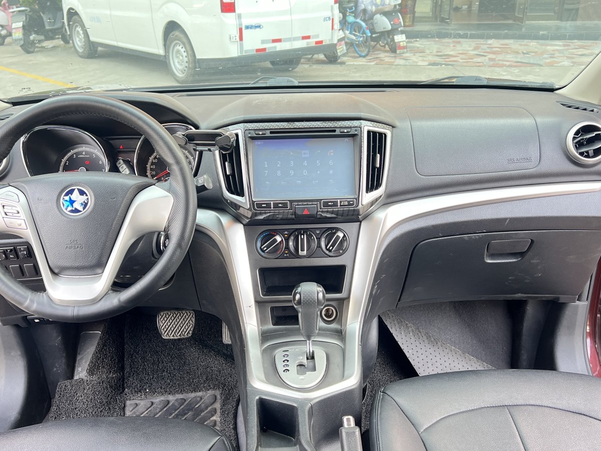 啟辰 T70  2015款 2.0L CVT睿行版圖片