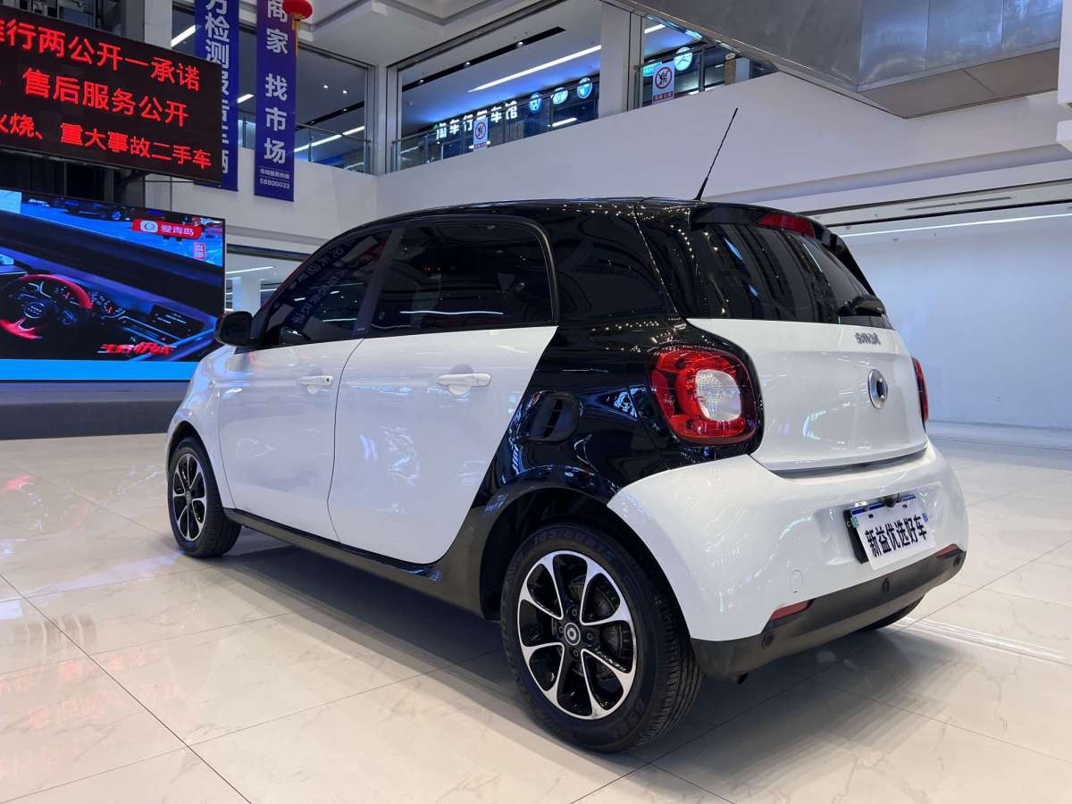 smart forfour  2016款 1.0L 52千瓦靈動版圖片