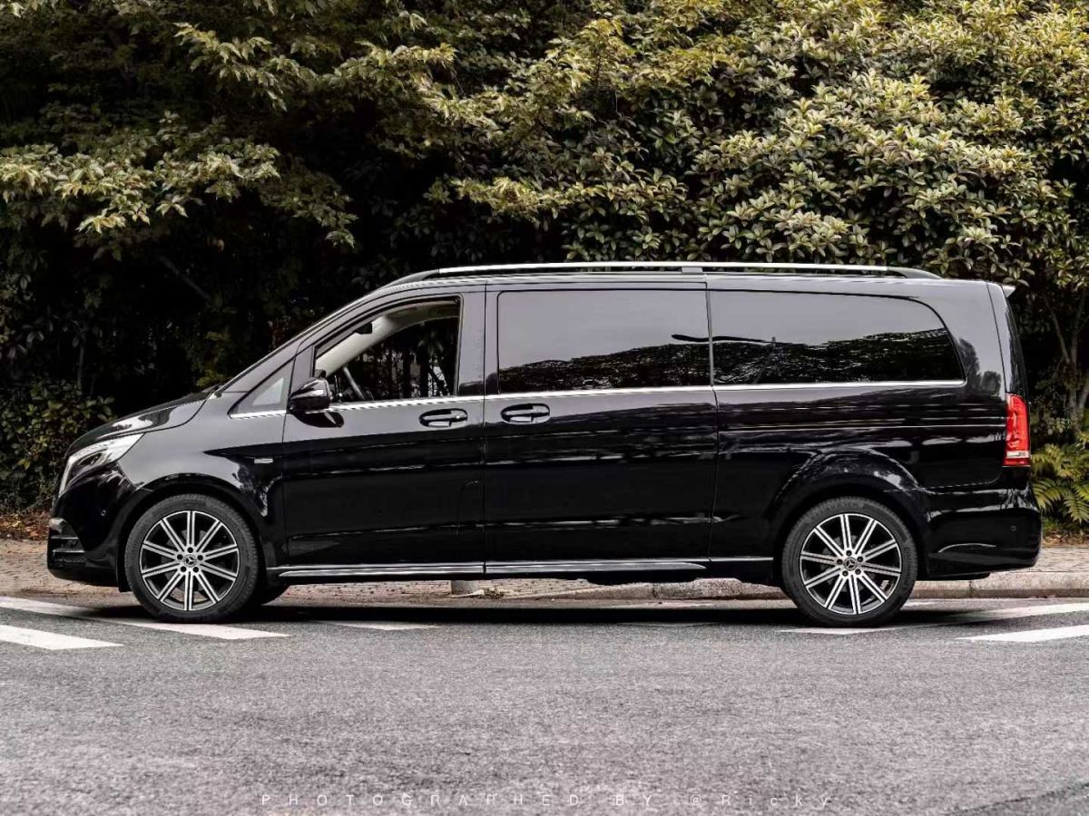 奔馳 V級  2022款 V 260 L 長軸距豪華版圖片