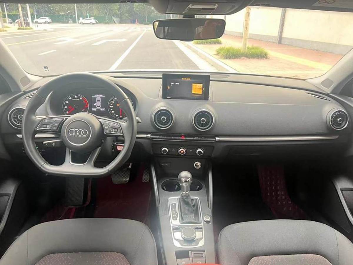 2019年6月奧迪 奧迪A3  2019款 Limousine 35 TFSI 進取型 國V