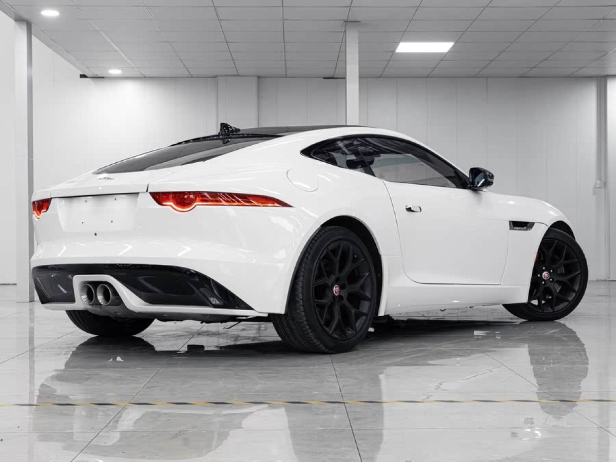 捷豹 F-TYPE  2016款 3.0T 硬頂版圖片