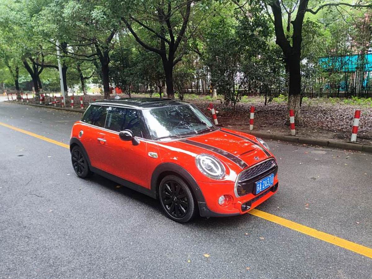 MINI MINI  2019款 2.0T COOPER S 經(jīng)典派圖片