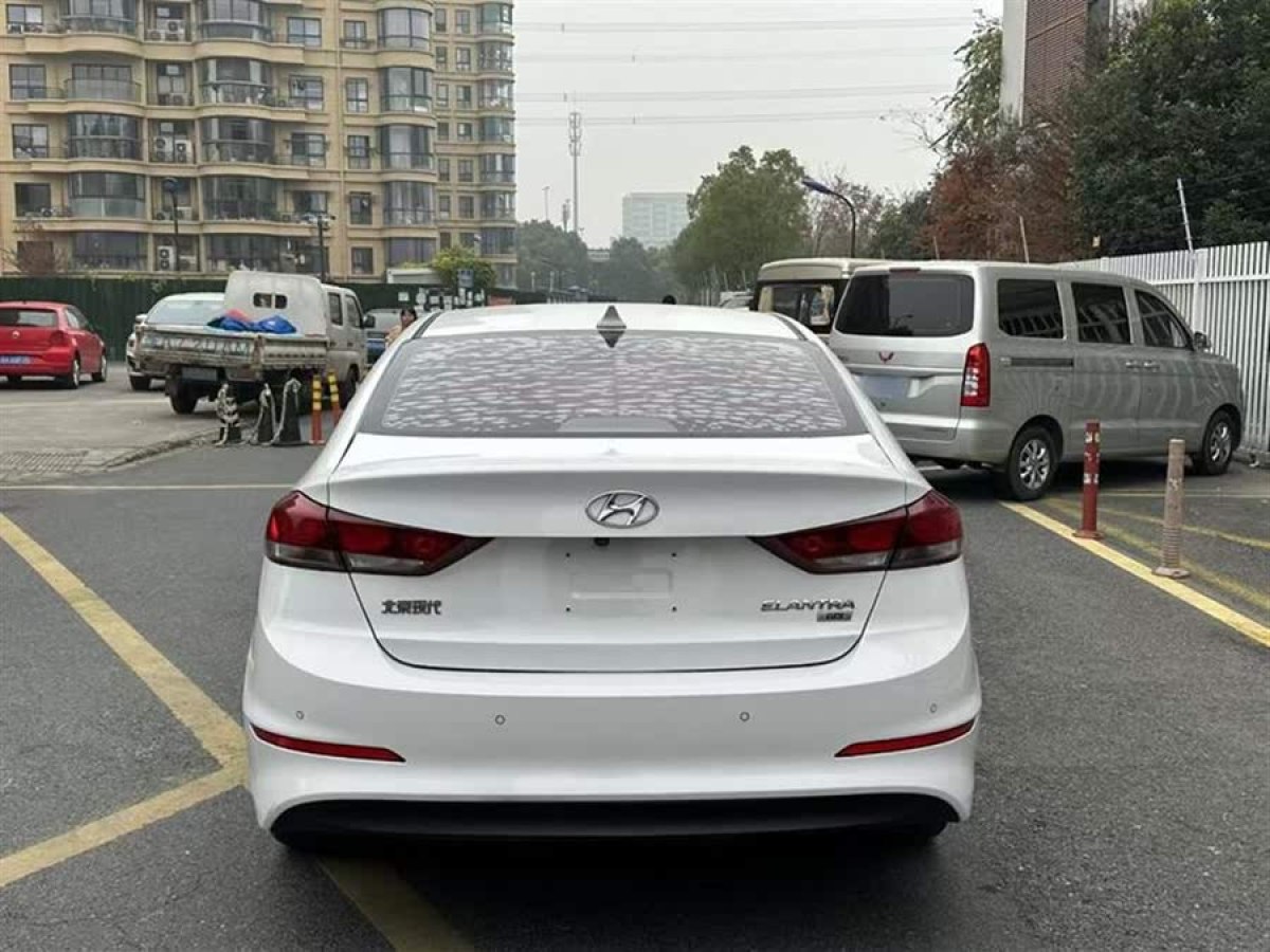 現(xiàn)代 領(lǐng)動  2016款 1.6L 自動智炫?精英型圖片