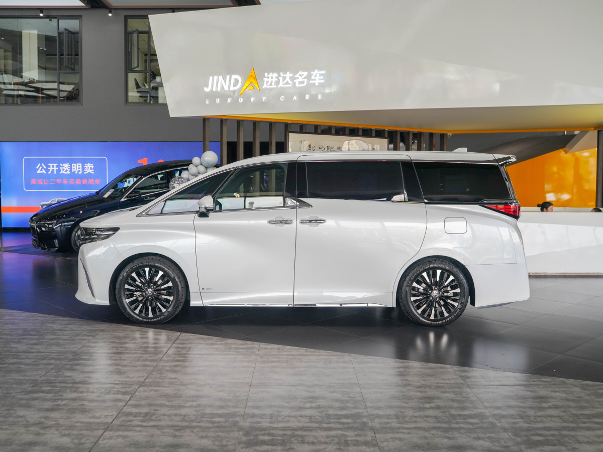 豐田 埃爾法  2024款 雙擎 2.5L 臻享版圖片