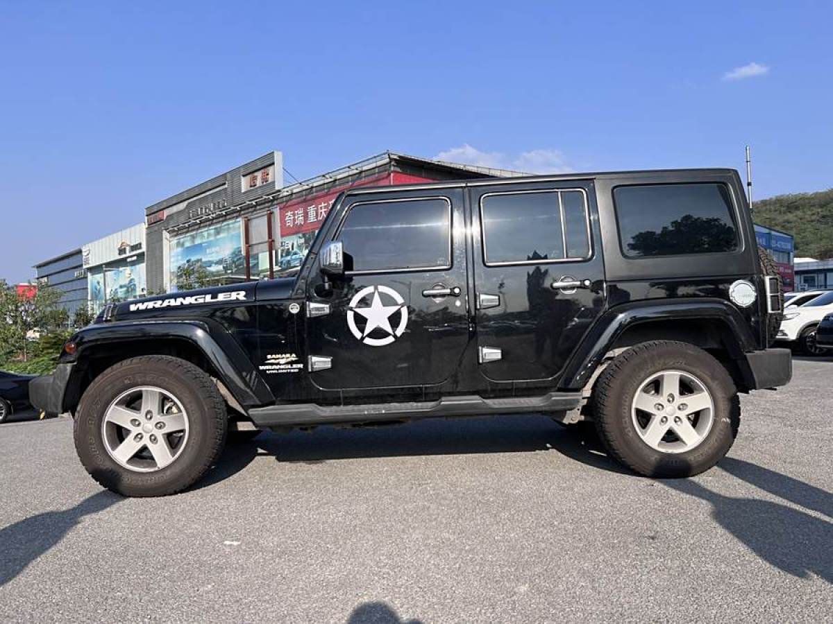 2014年11月Jeep 牧馬人  2014款 3.0L Sahara 四門版