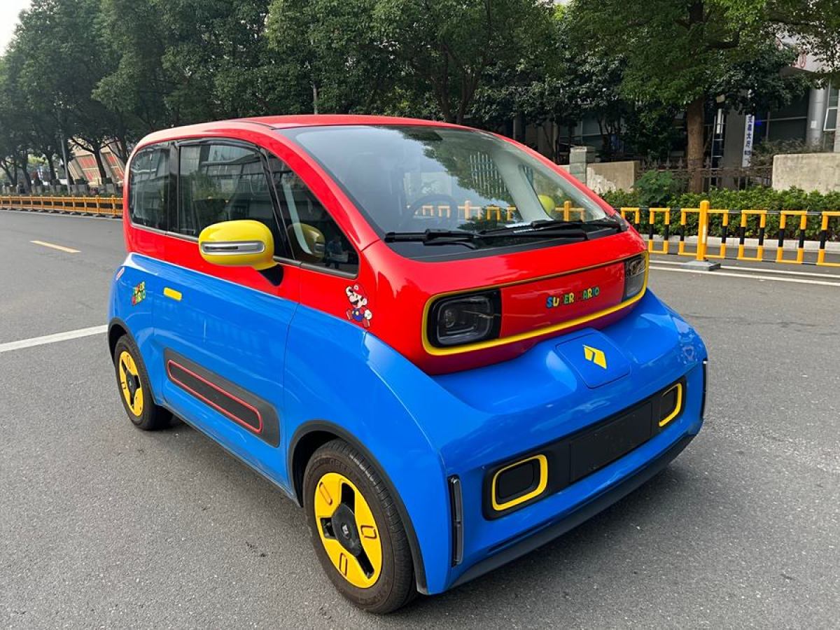 2022年6月寶駿 寶駿KiWi EV  2022款 設(shè)計師輕享版 三元鋰