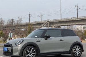 MINI MINI 改款 1.5T COOPER 藝術(shù)家