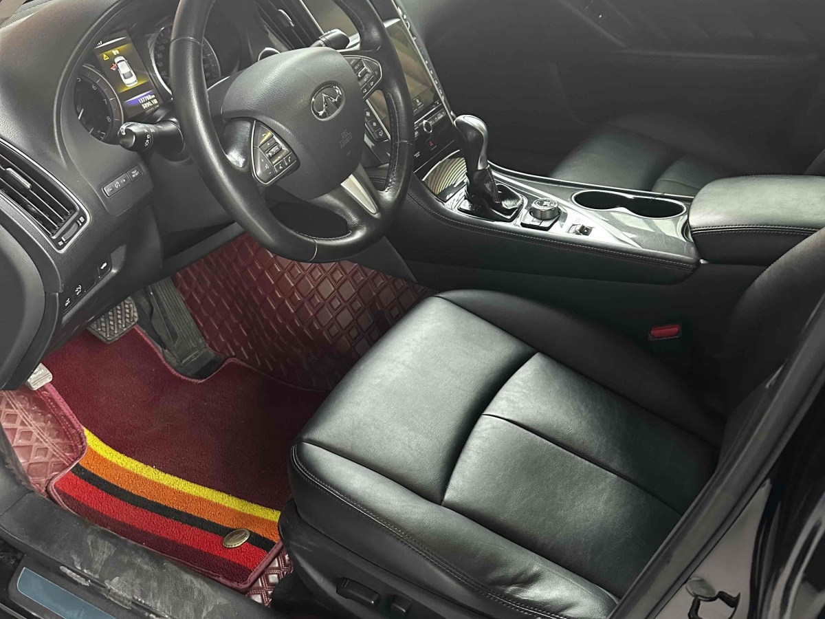 2015年1月英菲尼迪 Q50L  2015款 2.0T 舒适版