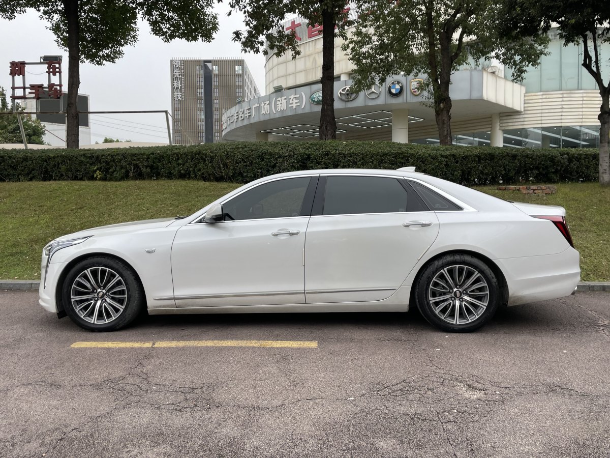 凱迪拉克 CT6  2023款 28T 豪華型圖片