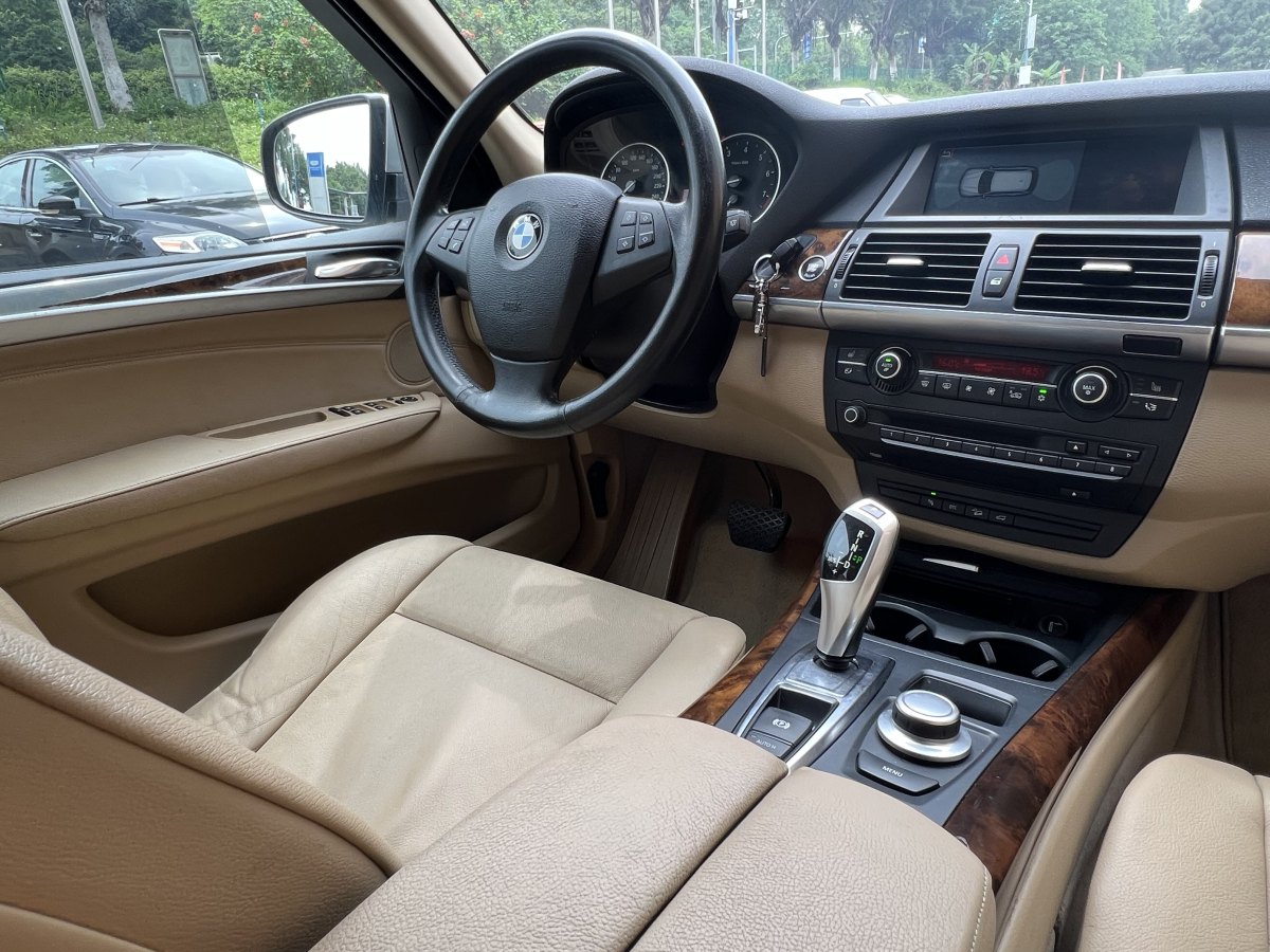 寶馬 寶馬X5  2008款 xDrive30i豪華型圖片