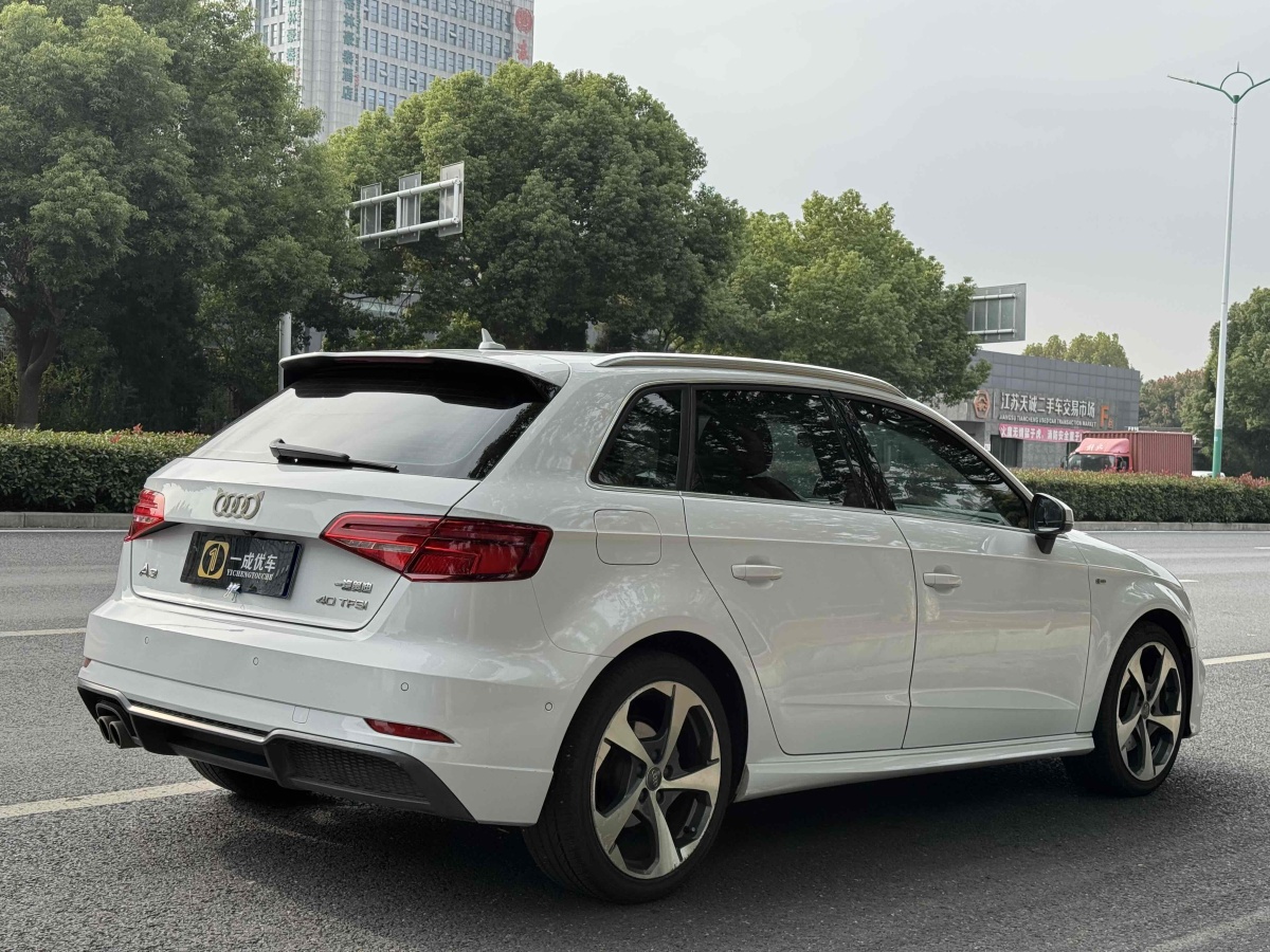 奧迪 奧迪A3  2017款 Sportback 40 TFSI 運(yùn)動(dòng)型圖片