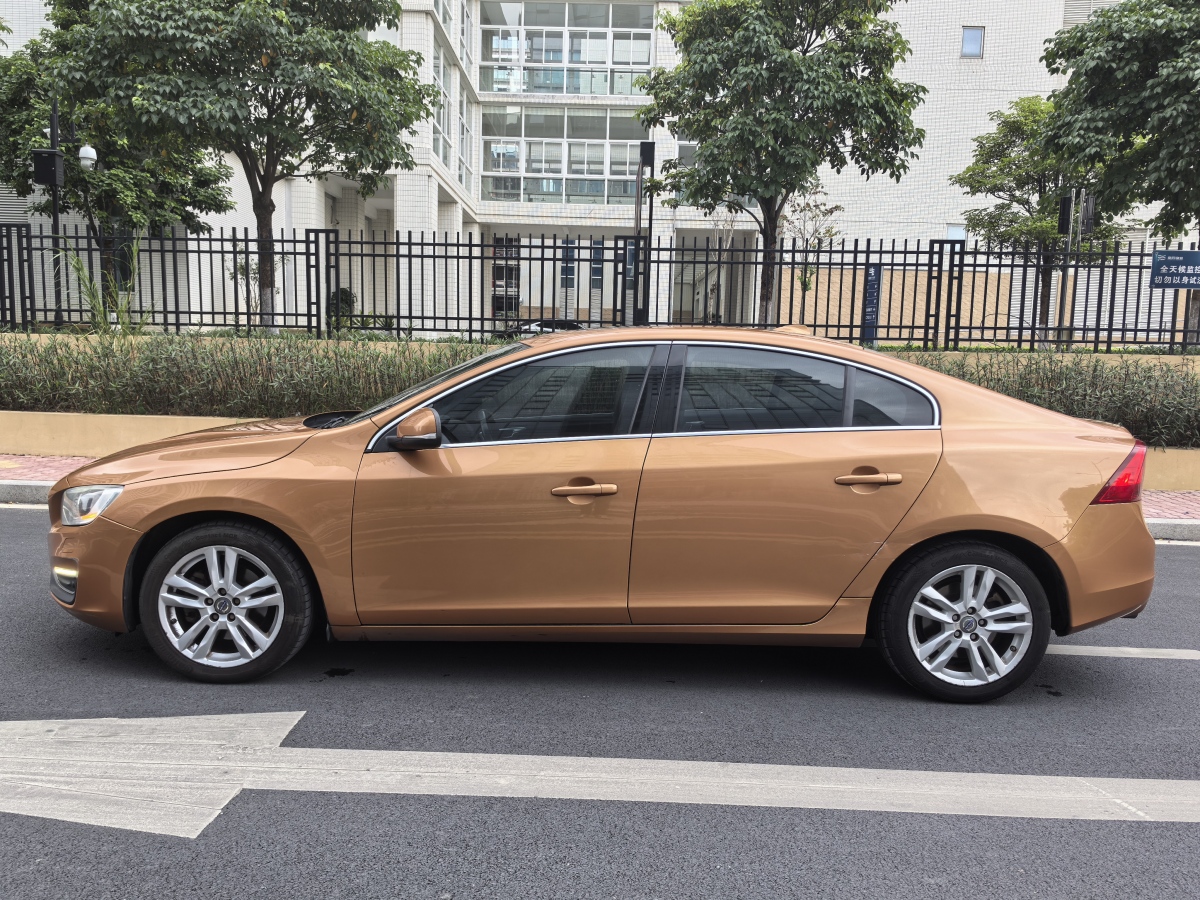 沃爾沃 S60  2014款 S60L 2.0T 智遠(yuǎn)版圖片