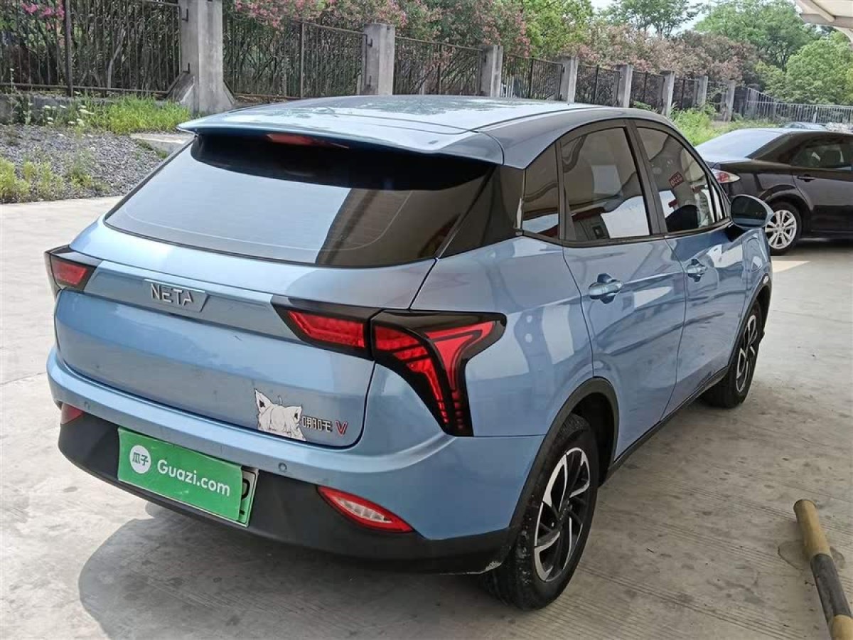 哪吒 哪吒V  2021款 長(zhǎng)續(xù)航娛樂(lè)版升級(jí)型圖片