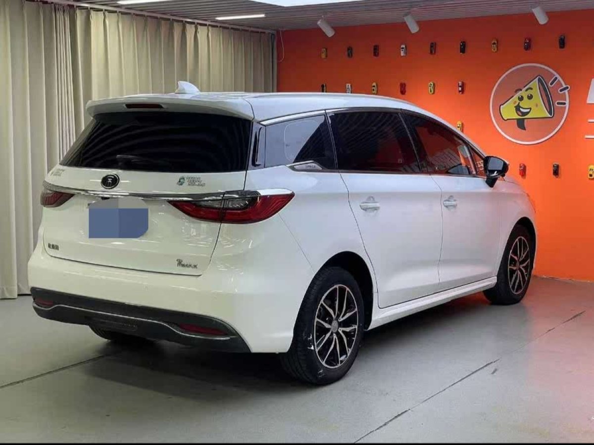 比亞迪 宋MAX  2017款 1.5T 自動智聯(lián)精英型 7座圖片