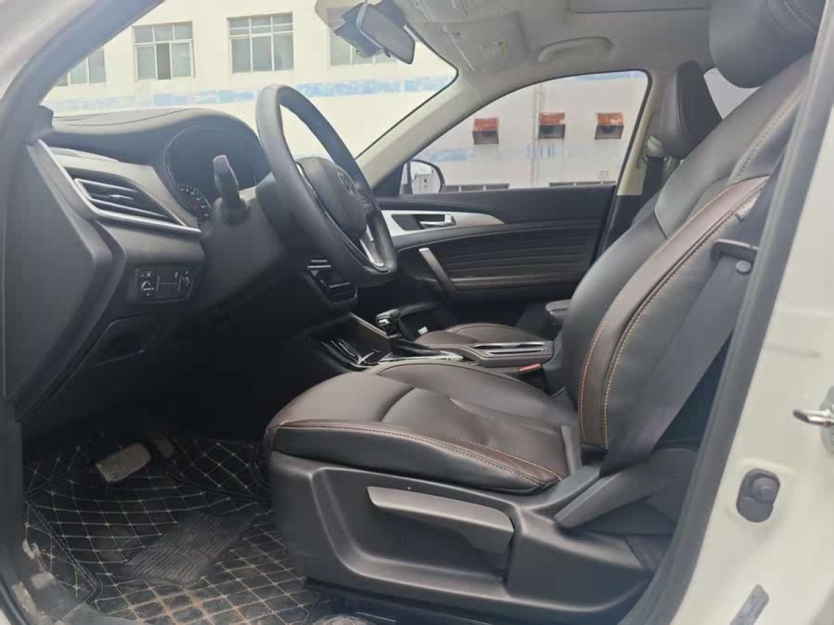 長安 CS35 PLUS  2019款  1.6L 自動暢聯(lián)版 國VI圖片