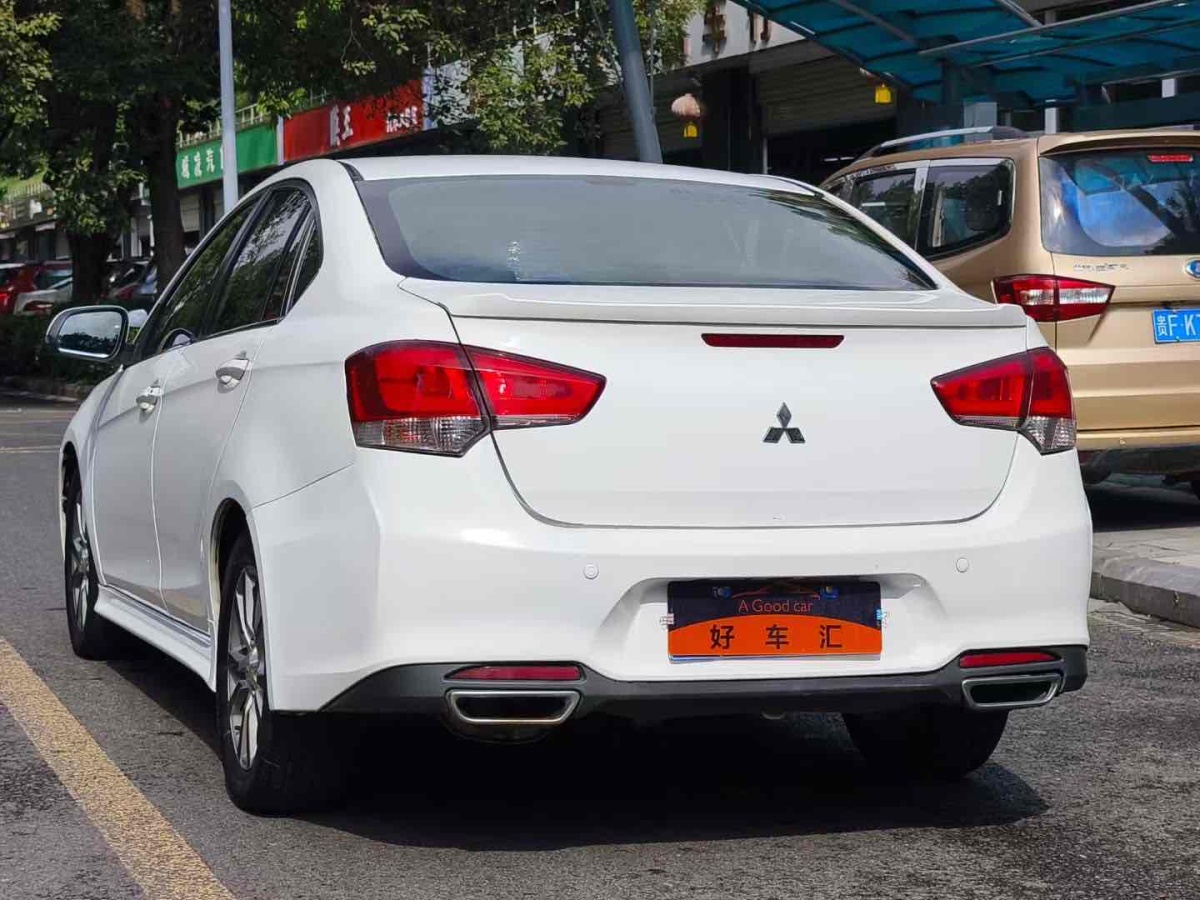 東南 V5菱致  2015款 V5 PLUS 1.5L 手動(dòng)智尊型圖片