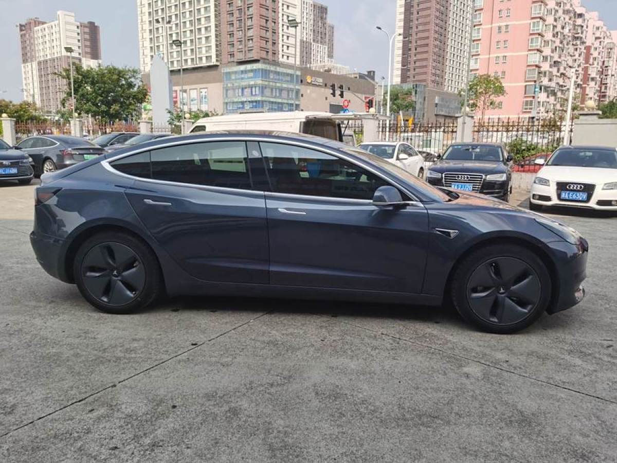 2019年12月特斯拉 Model 3  2019款 標(biāo)準(zhǔn)續(xù)航后驅(qū)升級(jí)版