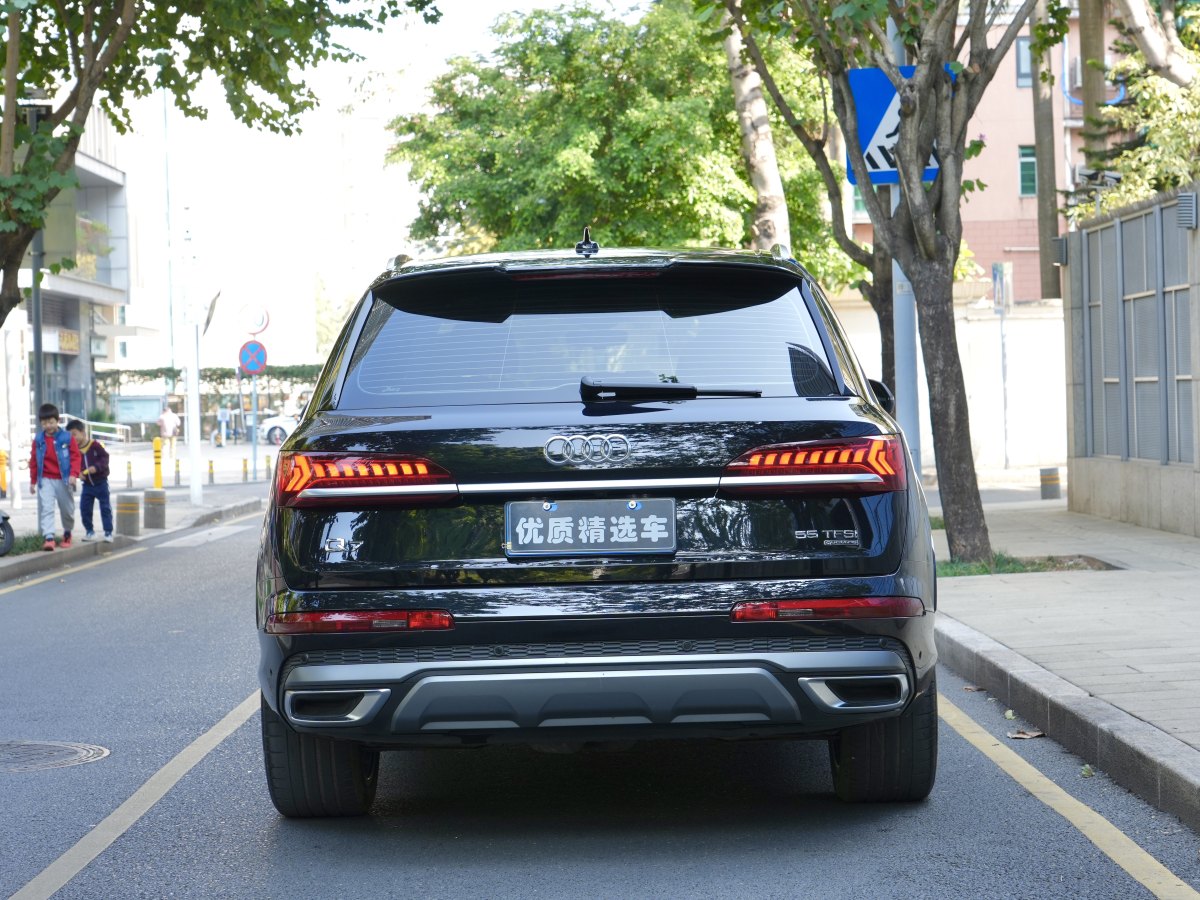 奧迪 奧迪Q7  2024款 55 TFSI quattro S line運動型圖片