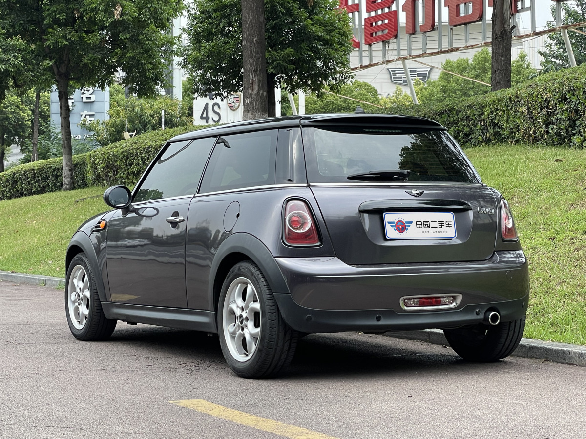 2012年4月MINI MINI  2012款 1.6L COOPER Baker Street