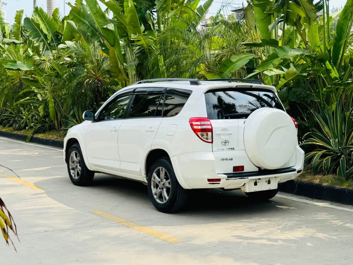 豐田 RAV4榮放  2013款 特享版 2.0L 自動經(jīng)典圖片