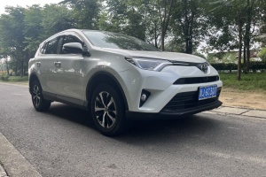 RAV4榮放 豐田 2.0L CVT兩驅(qū)風(fēng)尚X限量版 國V