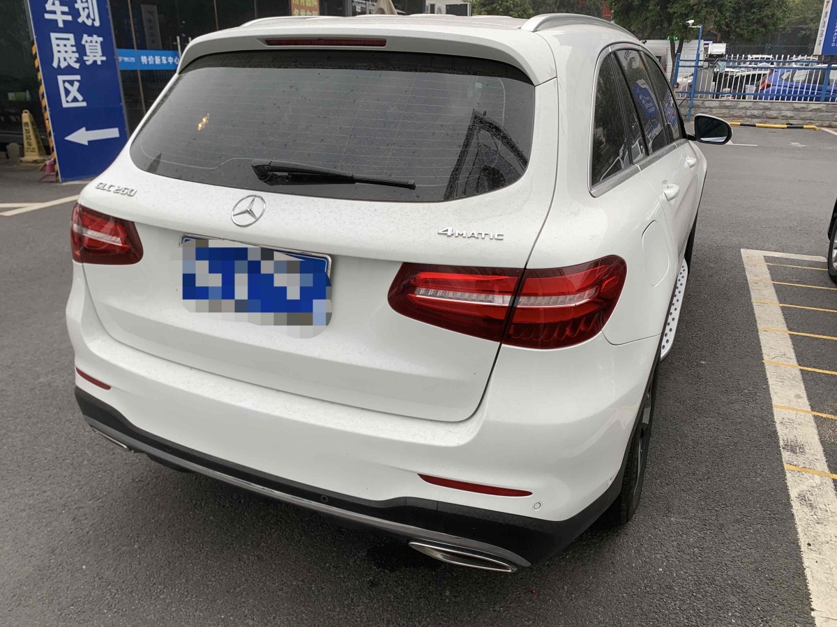 奔馳 奔馳GLC  2018款 改款 GLC 260 4MATIC 豪華型圖片