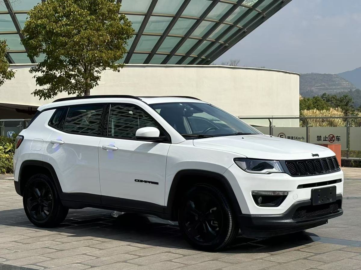 Jeep 指南者  2020款 220T 自動(dòng)夜鷹版圖片