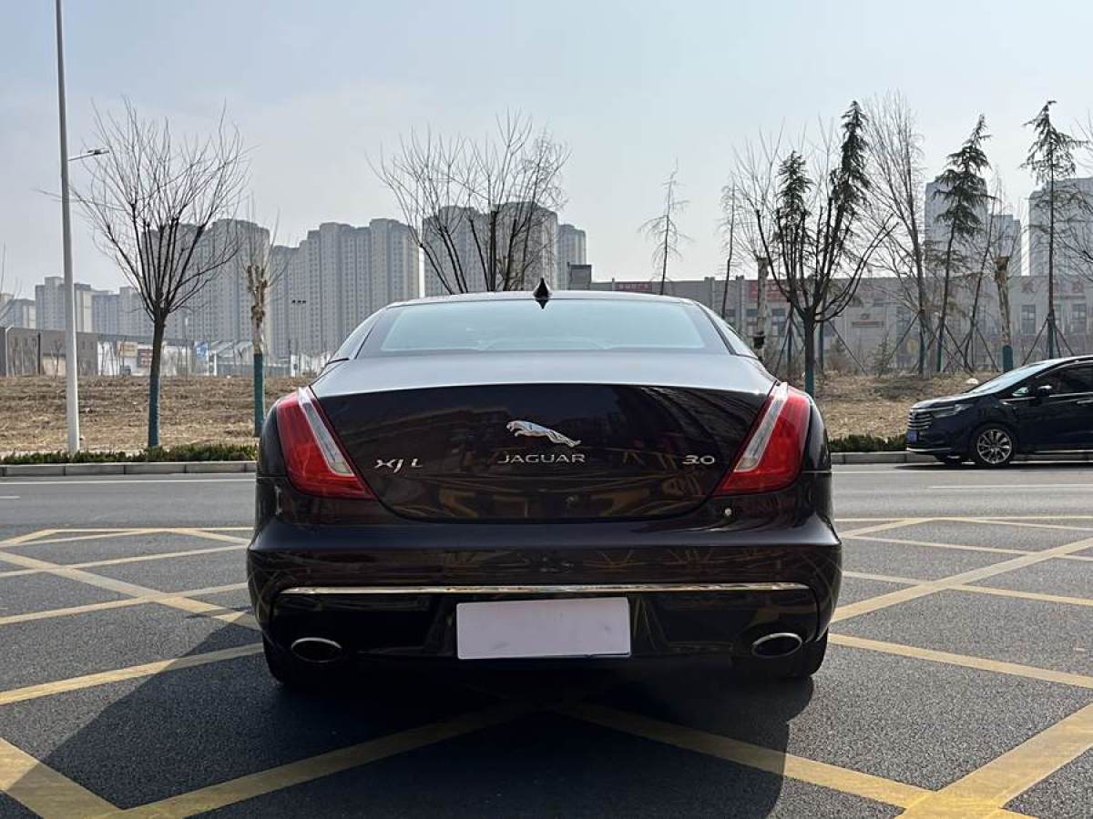 捷豹 XJ  2016款 XJL 3.0 SC 兩驅(qū)典雅商務(wù)版圖片