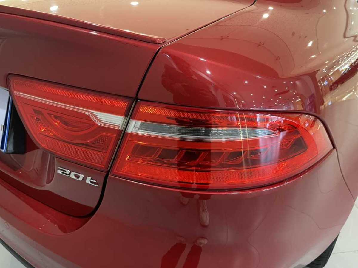 捷豹 XE  2015款 2.0T 200PS R-Sport圖片