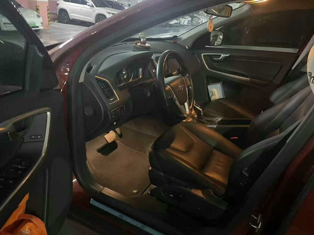 沃爾沃 XC60  2015款 T5 智行版圖片