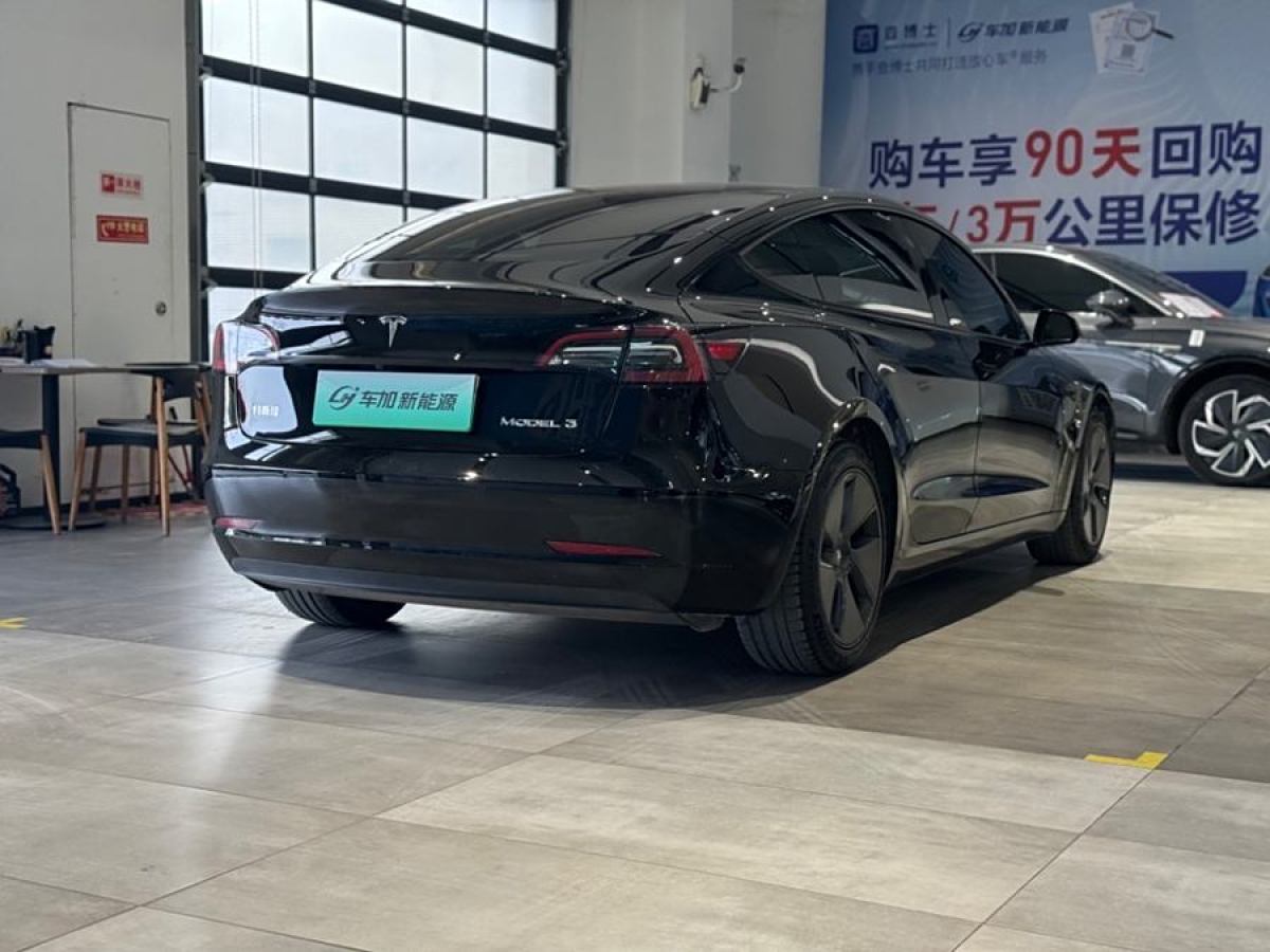 特斯拉 Model 3  2021款 改款 標(biāo)準(zhǔn)續(xù)航后驅(qū)升級(jí)版圖片