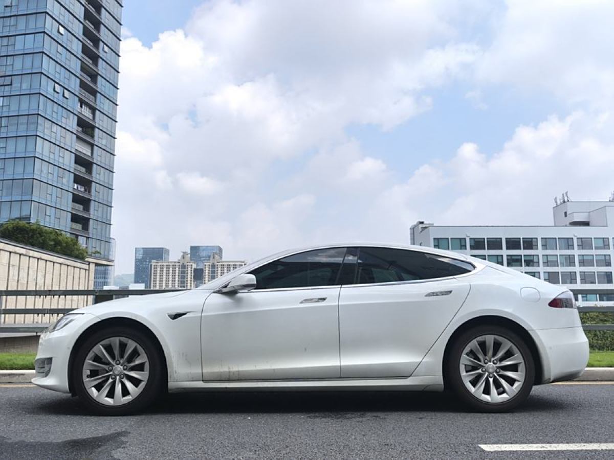 特斯拉 Model S  2019款 長(zhǎng)續(xù)航版圖片