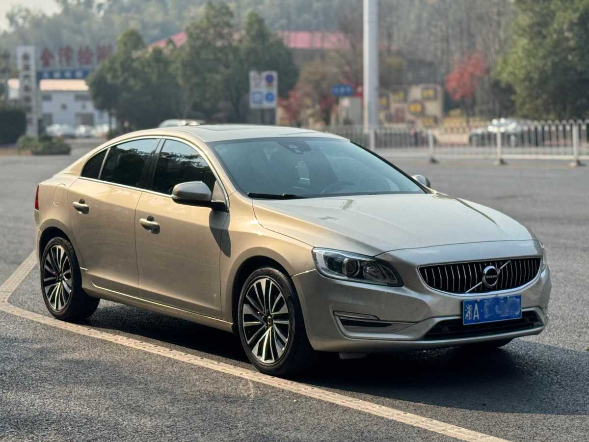 沃爾沃 S60L  2018款 T4 智遠(yuǎn)進(jìn)取版圖片