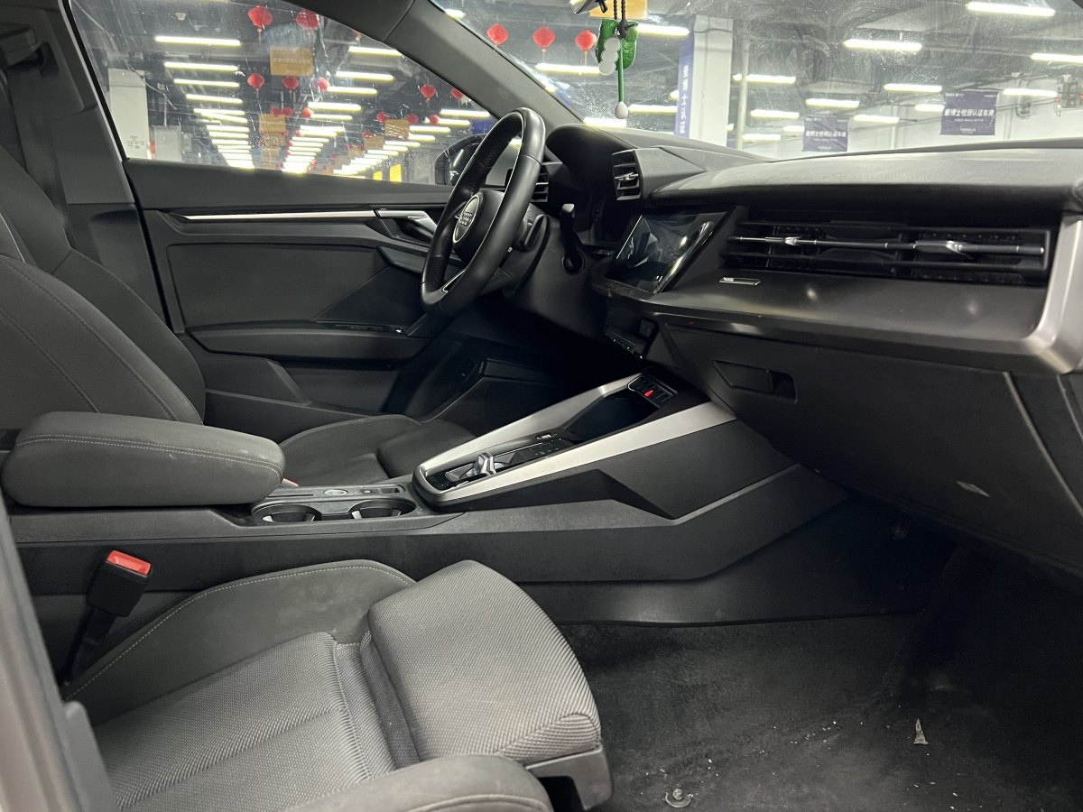 奧迪 奧迪A3  2021款 A3L Limousine 35 TFSI 進(jìn)取致雅型圖片
