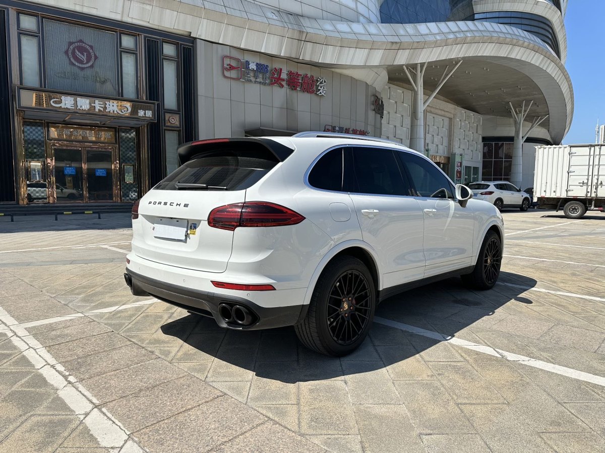 2016年12月保時捷 Cayenne  2016款 Cayenne 3.0T