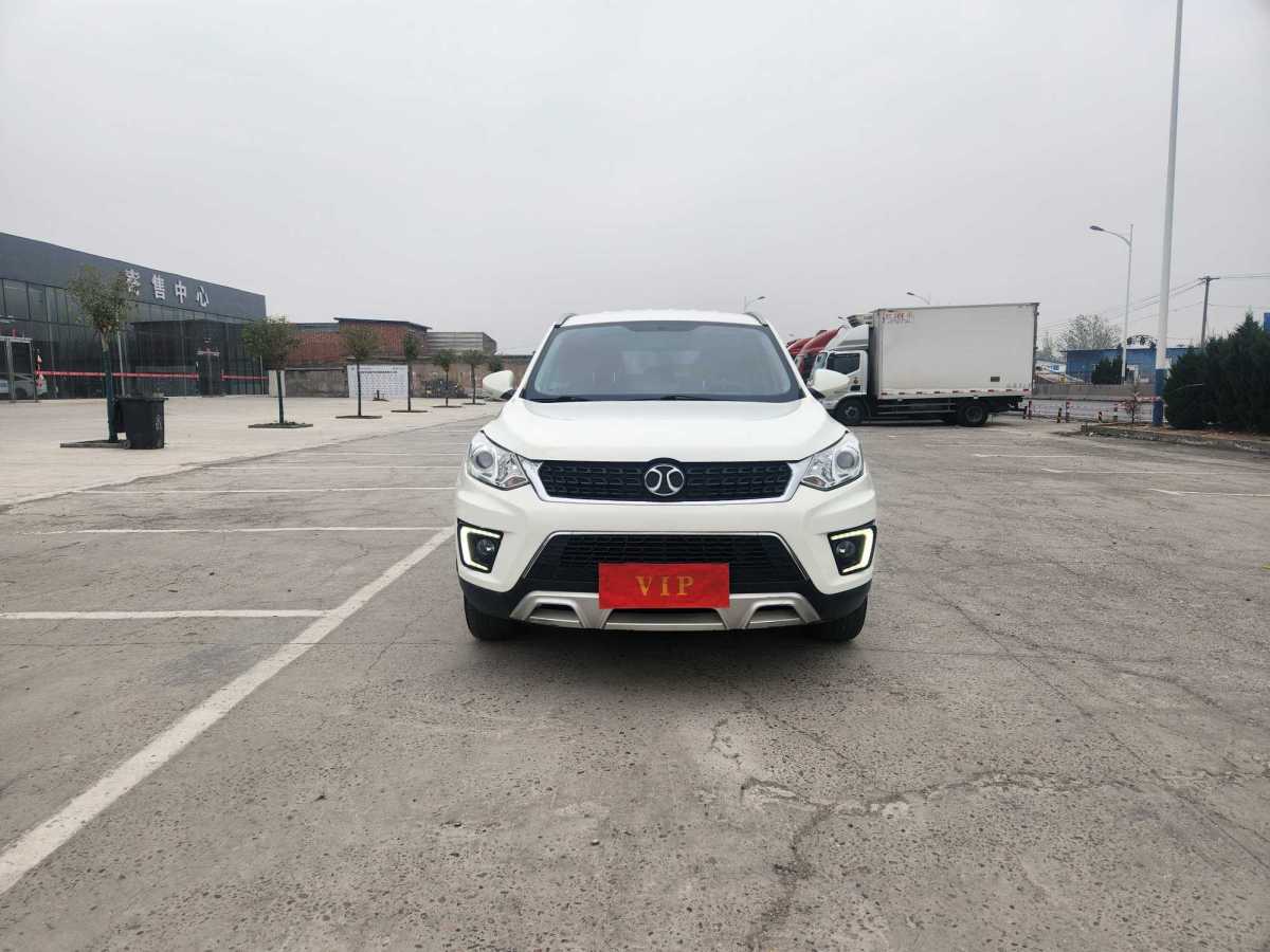 北汽紳寶 X35  2016款 1.5L 自動精英版圖片