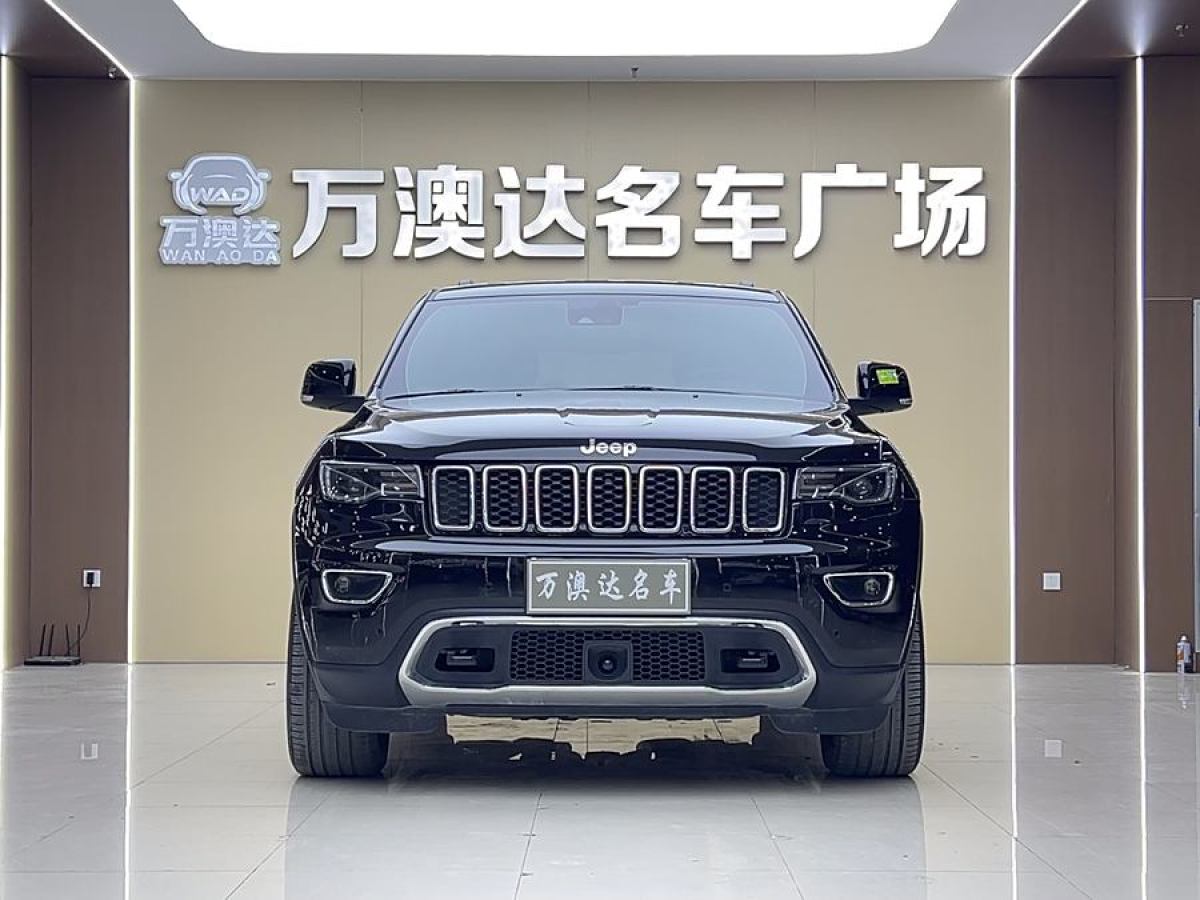 Jeep 大切諾基  2021款 3.0L 80周年紀(jì)念版圖片