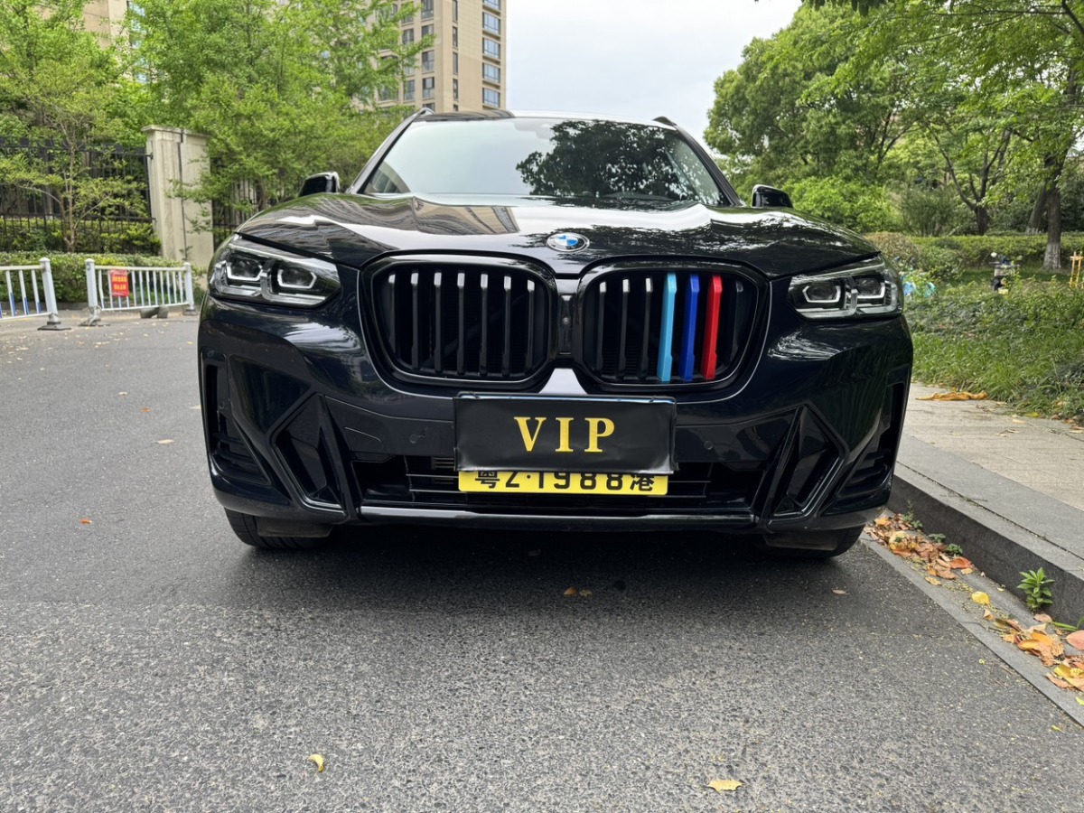 寶馬 寶馬X3  2022款 改款 xDrive30i 領(lǐng)先型 M曜夜套裝圖片