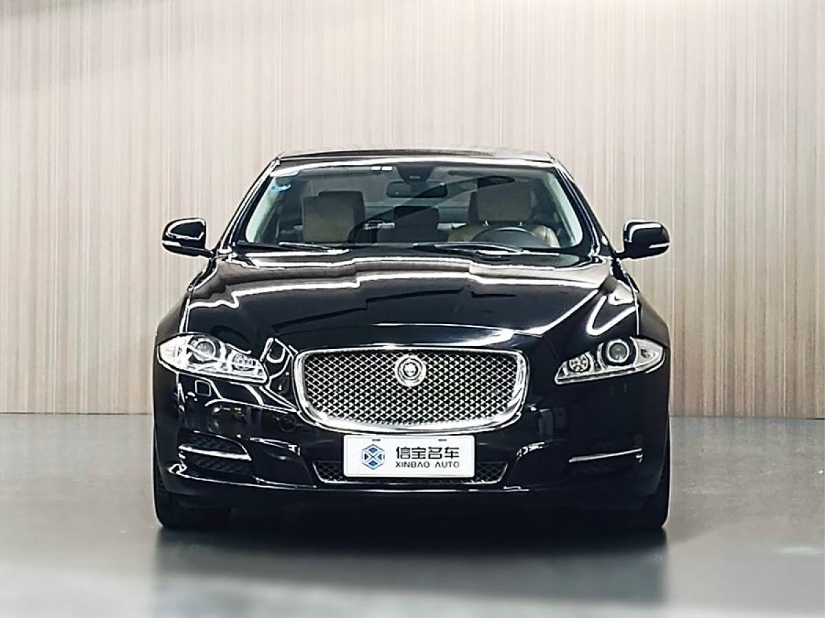 捷豹 XJ  2012款 XJL 3.0 全景商務(wù)版圖片